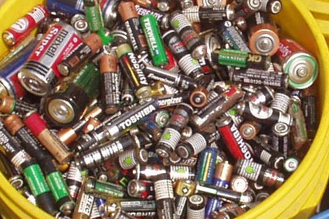 兰西奋斗UPS蓄电池回收|废锂电池回收公司